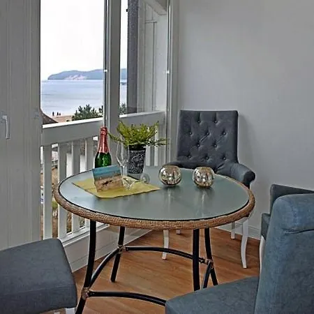 Strandvilla Aegir Mit Ostseeblick Binz Exterior photo